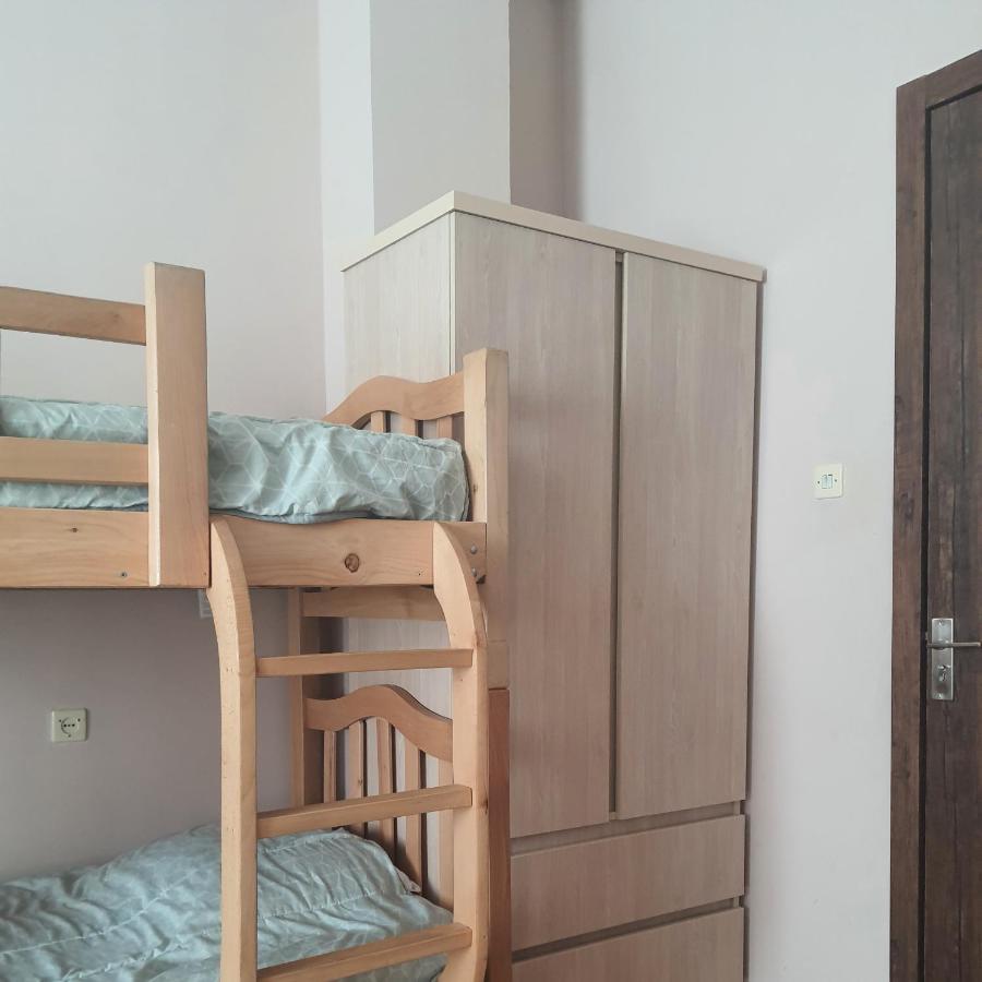 Guesthouse Hillside ティビリシ エクステリア 写真