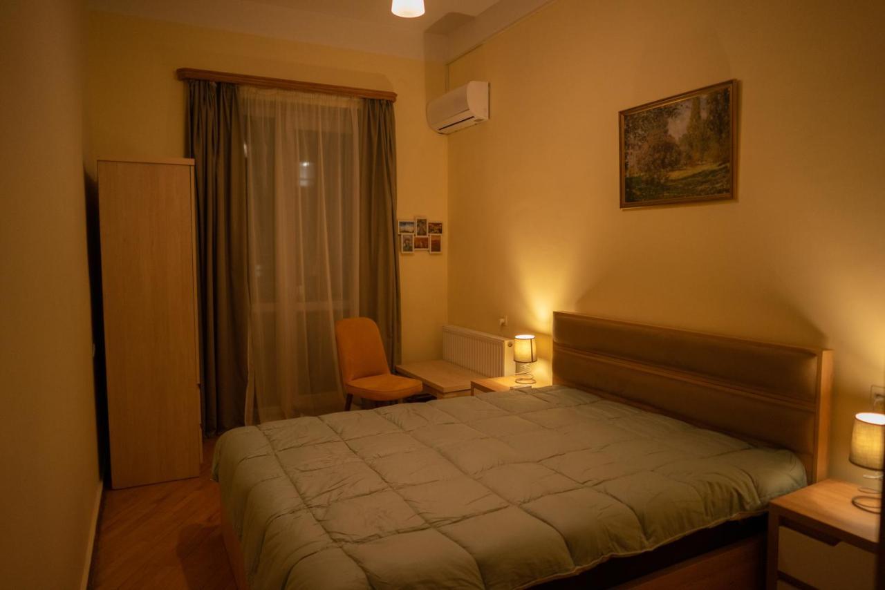 Guesthouse Hillside ティビリシ エクステリア 写真
