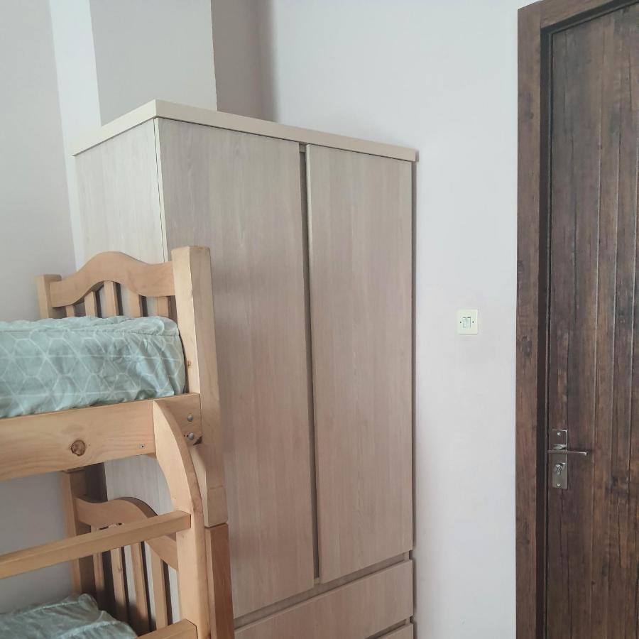 Guesthouse Hillside ティビリシ エクステリア 写真